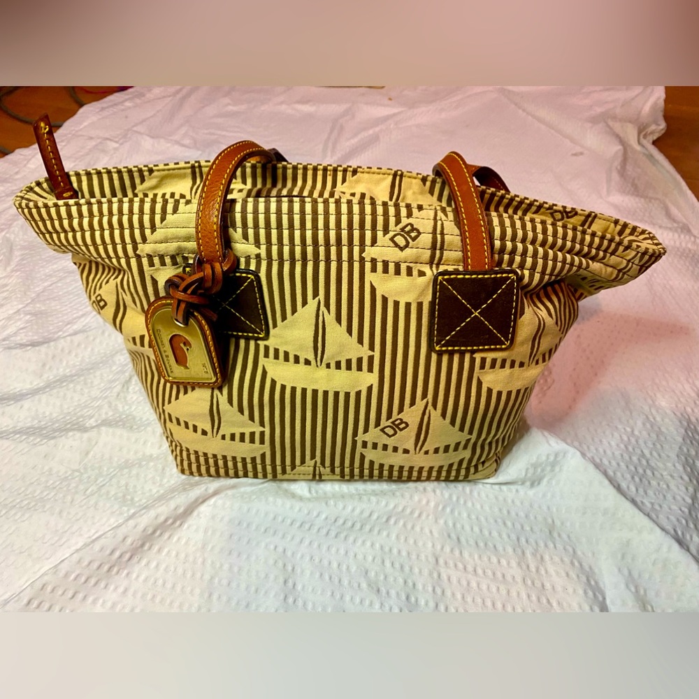 Dooney & bourke sailboat bag